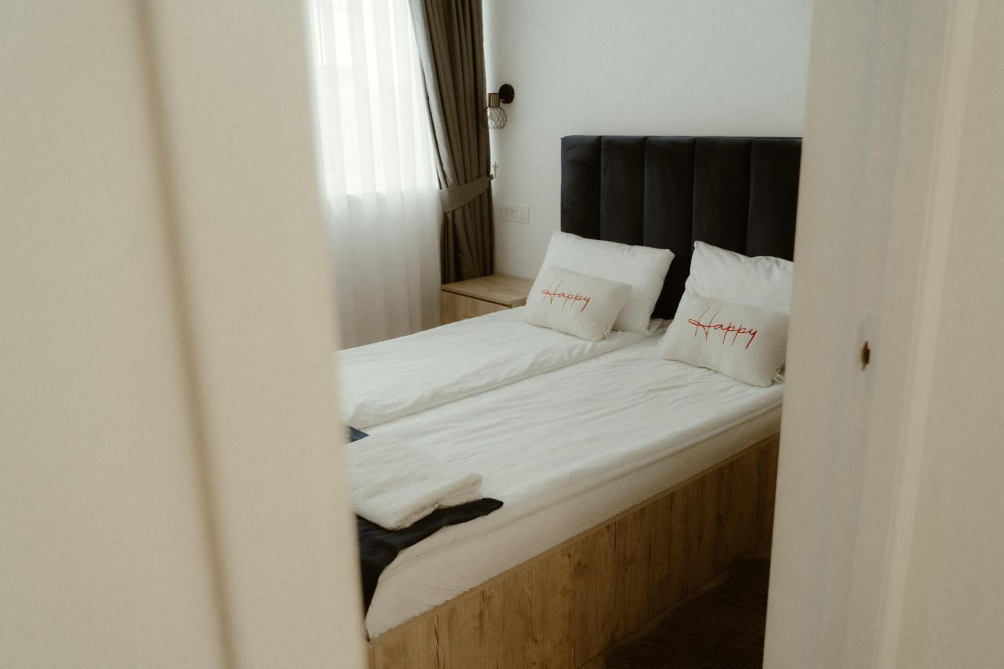 Casa Abiiani Hotel Oradea Exterior photo